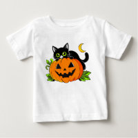 Süße schwarze Katze auf Halloween-Kürbis-Jack-O'-L
