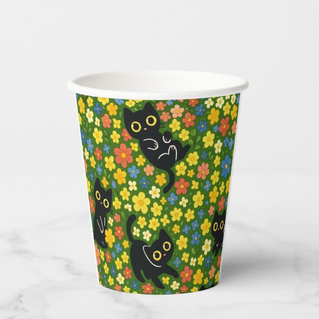 Süße schwarze Katzen Blumenwiese Muster Pappbecher (Vorderseite)