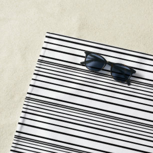 Süße schwarze weiße Streifen Strandtuch
