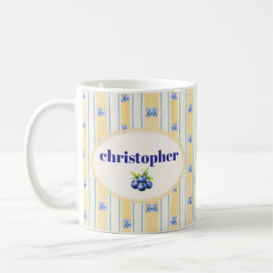 Süße Tasse mit individuellem Namen und Streifen