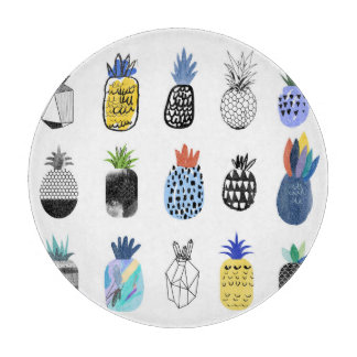 Süße texturierte Ananas, Vintage-Sammlung. Schneidebrett