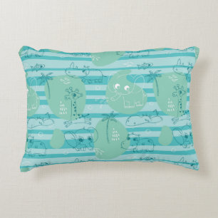 Süße Tiere, die mit Wasser 1 spielen Zierkissen