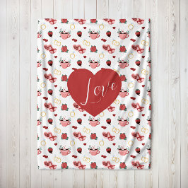 Süße Valentinstagsdecke mit einem roten Herzen Fleecedecke