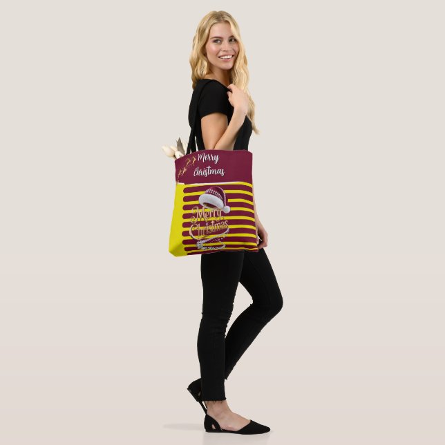 Süße Weihnachtsmütze (Am Model)