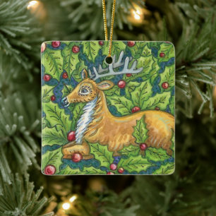Süße Weihnachtsrenentiere im Wald mit Stechpalme Keramikornament