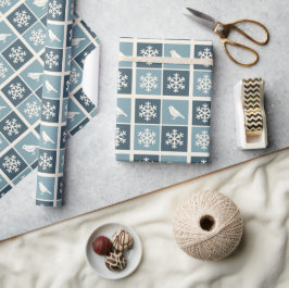 Süße weiße Vögel und Schneeflocken Weihnachten Win Geschenkpapier