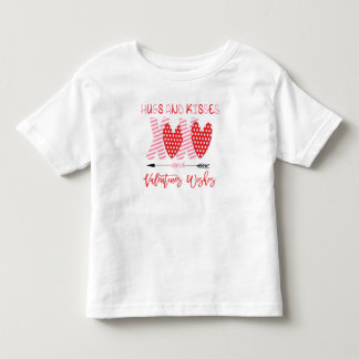 Süße XOXO Umarmungen und Küsse zum Valentinstag Kleinkind T-shirt