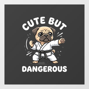 Süßer aber gefährlicher Pug-Hund Karate Fensteraufkleber