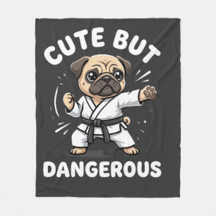 Süßer aber gefährlicher Pug-Hund Karate Fleecedecke