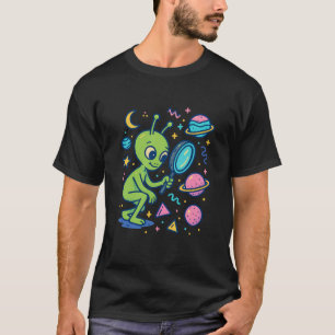 Süßer Außerirdischer erkundet Planeten Pastell-W T-Shirt