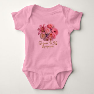 Süßer Baby-Body mit entzückendem Design Baby Strampler