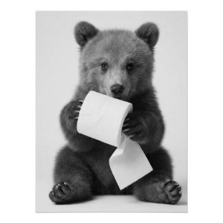 Süßer Bär hält Toilettenpapier Lustiger Minimalist Poster