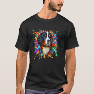 Süßer Berner Sennenhund in bunten Farbspritzern vo T-Shirt