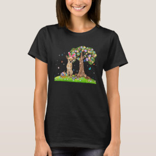 Süßer Bunny Chihuahua Hund mit Ostereiern Baum Ein T-Shirt