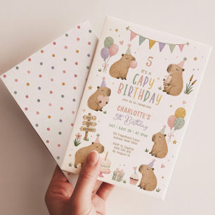 Süßer Capybara-Geburtstag: Sanfte Pastell-Farbe Mä Einladung