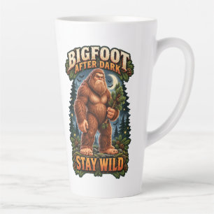 Süßer Cartoon-Bigfoot mit Kiefernzweig Milchtasse