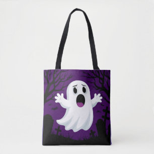 Süßer Cartoon-Geist in gruseliger Halloween-Atmosp