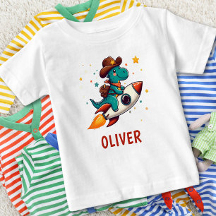 Süßer Cowboy-Dinosaur reitet auf einer Weltraumrak Baby T-shirt