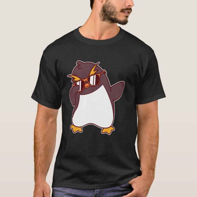 Süßer Dabbing-Macaroni-Pinguin T-Shirt (Vorderseite)