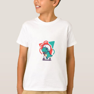 Süßer Dino fährt auf Scooter für Kinder T-Shirt