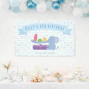 Süßer Elefant hält Geschenke Geburtstagsbanner Banner