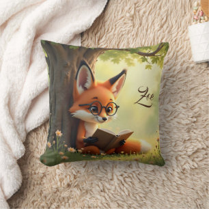 Süßer Fuchs beim Lesen eines Buches, individuelle Kissen
