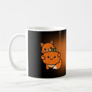 Süßer Fuchs umarmt Kürbis Halloween Kaffeetasse