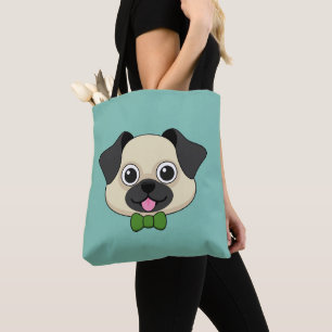 Süßer glücklicher Mops-Hund mit Papillon