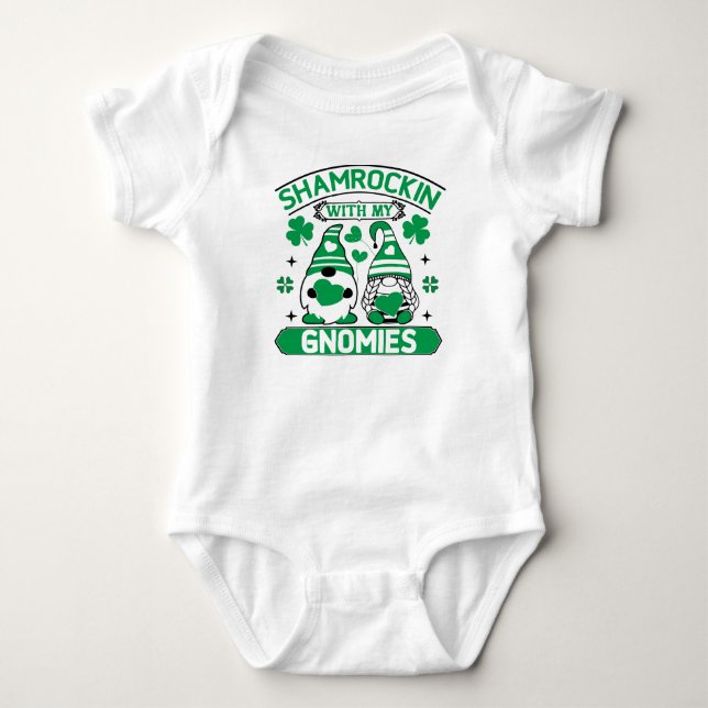 Süßer Gnom Kleeblatt St. Patrick's Day  Baby Strampler (Vorderseite)