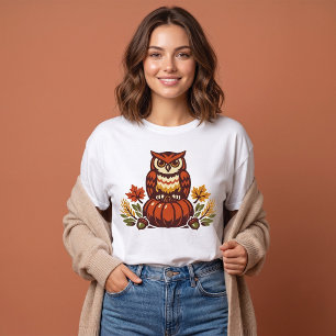 Süßer Herbstkauz auf Kürbis Thanksgiving Herbst T-Shirt