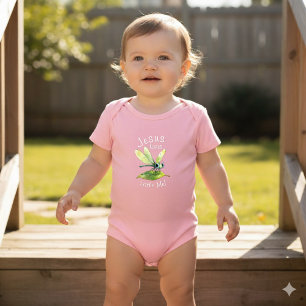 Süßer Jesus liebt kleines mich Libellen Mädchen Ju Baby Strampler