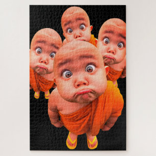 Süßer junger Mönch Minimalistische orange Robe Puzzle