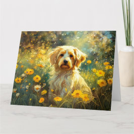 Süßer kleiner Hund auf der Wiese Karte