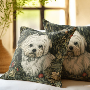 Süßer Malteserhund in einem William-Morris-Garten Kissen