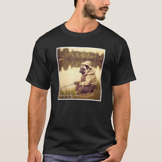 Süßer Mops angelt am See T-Shirt (Vorderseite)