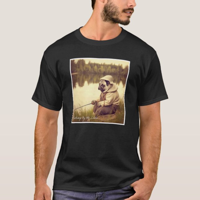Süßer Mops angelt am See T-Shirt (Vorderseite)