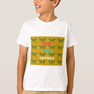 Süßer niedlicher Vintage Schmetterling.png T-Shirt