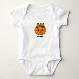 Süßer orangefarbener kleiner Kürbis Halloween Name Baby Strampler