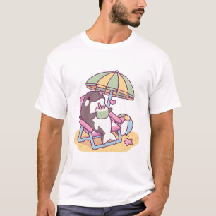 Süßer Orca entspannt unter Sonnenschirm T-Shirt