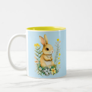 Süßer Osterhase mit Blumen & Monogramm Zweifarbige Tasse