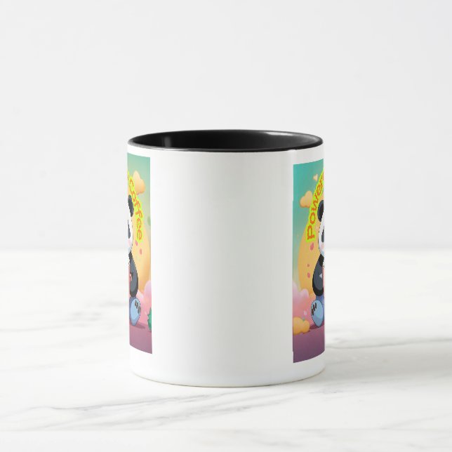 Süßer Panda-Kaffeebecher – „Powered by Coffee“  Tasse (Zentrum)