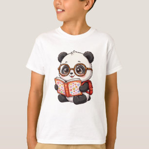 Süßer Panda-Schüler liest Hearts-Buch T-Shirt