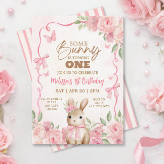 Süßer Pastellrosa Hase Floral Geburtstag Einladung