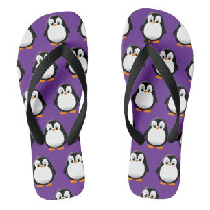 Süßer Pinguin Cartoon Lila Flip Flops