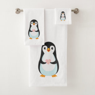 Süßer Pinguin hält ein Herz auf Weiß Badhandtuch Set