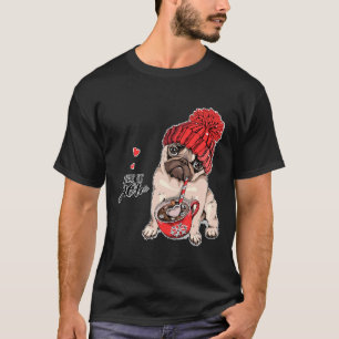 Süßer Pug mit Haf-Gestrickt und Kaffee T-Shirt