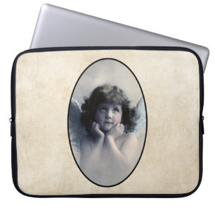 Süßer rosiger Vintage-Engel in Wolken Laptopschutzhülle