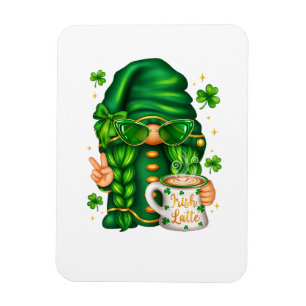 Süßer St. Patricks-Tag-Gnom, der Kaffee trinkt Magnet
