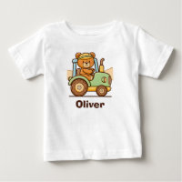 Süßer Teddybär fährt grünen Traktor