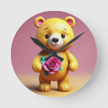 Süßer Teddybär mit Rosenwanduhr